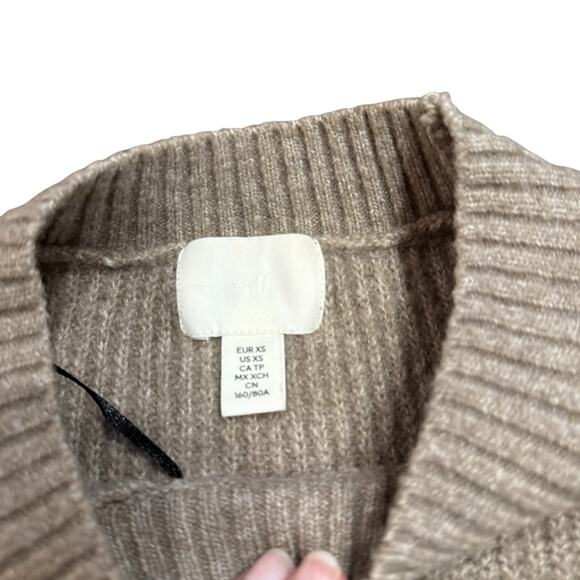 H&M Tan Wool Blend Crew Neck Ribbed Sweater XS - Picture 3 of 5